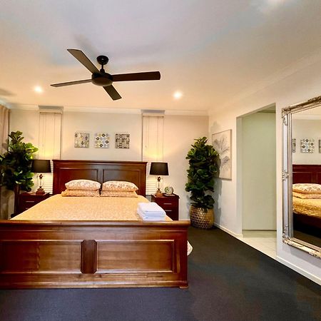 Spacious Hideaway Retreat, Brookfield, Brisbane Bagian luar foto