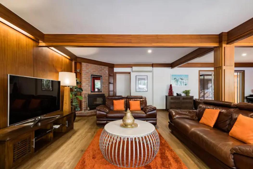 Spacious Hideaway Retreat, Brookfield, Brisbane Bagian luar foto